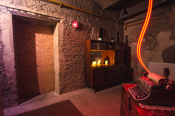 6 Virtual Escape Rooms You Can Challenge Yourself with at Home - PureWow