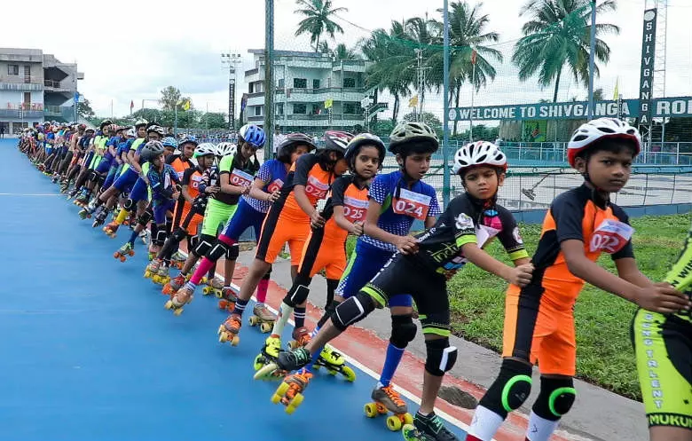 roller-skate-conga-line