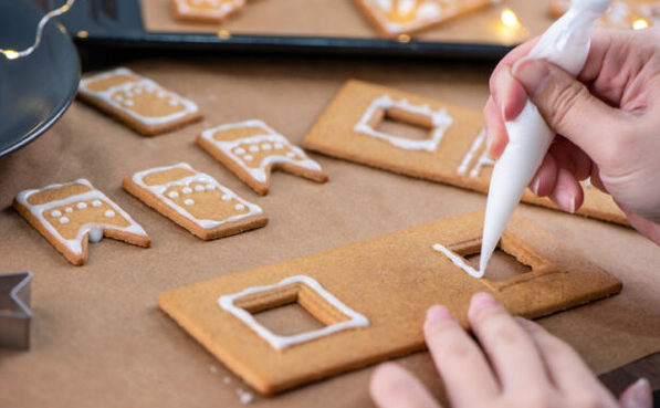 Gingerbread House Making Class